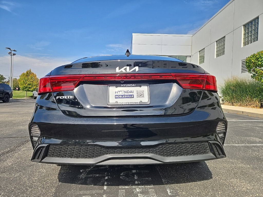 Used 2024 Kia Forte LXS w/ LXS Technology Package FWD image 10