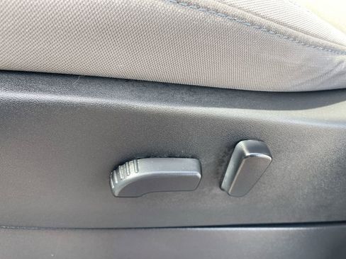 Used 2022 Nissan Frontier SV image 22