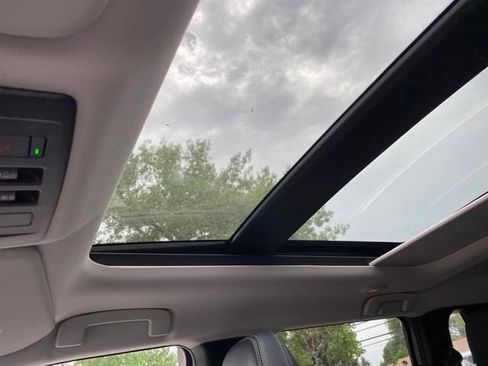 Used 2024 Mitsubishi Outlander 4WD Plug-In Hybrid image 25