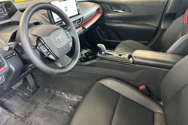 Used 2024 Toyota Prius Prime FWD image 12