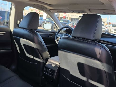 Used 2017 Lexus ES 350 image 16