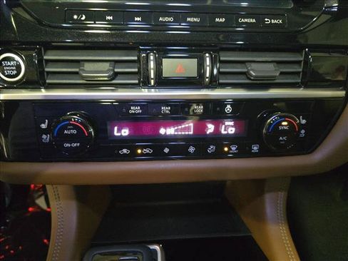 Used 2022 Nissan Pathfinder Platinum w/ Cargo Package AWD/4WD image 24