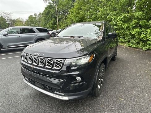 New 2025 Jeep Compass Limited w/ Sun & Sound Group image 4