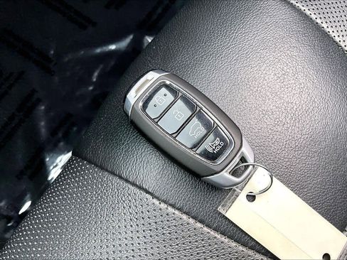 Used 2020 Hyundai Santa Fe SEL w/ Convenience + Premium Package image 14