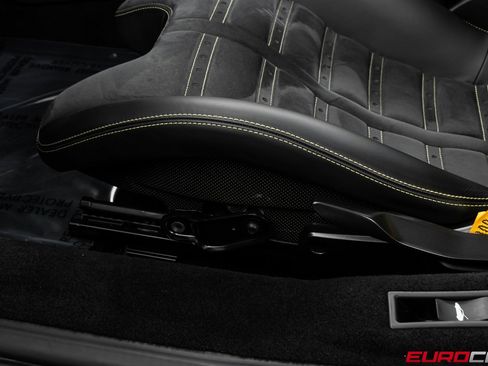 Used 2022 Ferrari F8 Tributo image 46