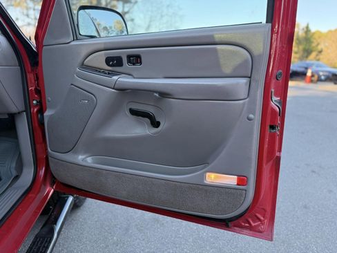 Used 2005 GMC Sierra 1500 SLT w/ Light Duty Power Package image 21