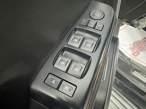 Used 2015 Chevrolet Suburban LT w/ Luxury Package image 44