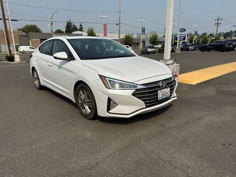 Used 2020 Hyundai Elantra Value Edition w/ Cargo Package (C1) FWD image 2