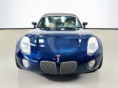 Used 2007 Pontiac Solstice Convertible w/ Premium Package RWD image 25