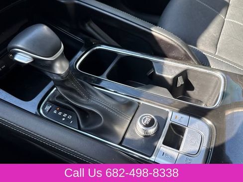 Used 2025 Kia Telluride EX w/ EX Captain's Chair Package FWD image 27