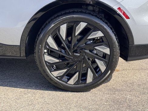 Used 2025 Lincoln Nautilus Reserve w/ Jet Appearance Package image 15