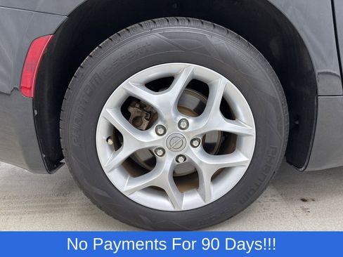 Used 2017 Chrysler Pacifica Touring-L Plus w/ Tire & Wheel Group image 52