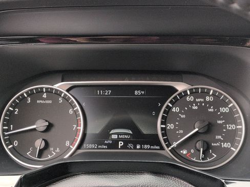 Used 2025 Nissan Pathfinder SL AWD/4WD image 20