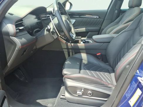 Used 2023 Maserati Grecale Trofeo AWD/4WD image 18