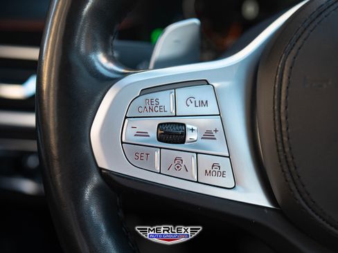 Used 2020 BMW 750i xDrive w/ Executive Package image 24