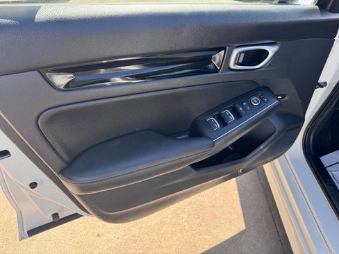 Used 2024 Honda Civic Touring image 18