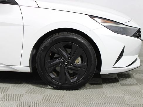Used 2021 Hyundai Elantra SEL FWD image 29