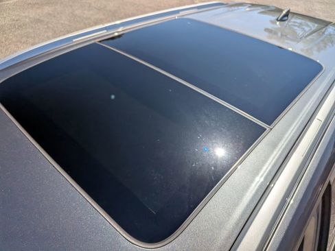 Used 2023 Nissan Rogue SL w/ SL Premium Package image 33