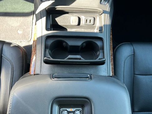 Used 2019 Chevrolet Tahoe Premier image 22