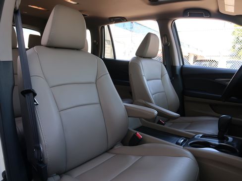 Used 2017 Honda Pilot EX-L image 13