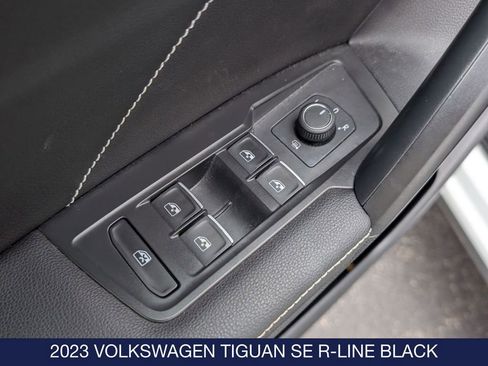 Used 2023 Volkswagen Tiguan SE R-Line image 12
