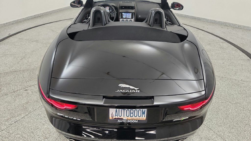 Used 2017 Jaguar F-TYPE R AWD/4WD image 20