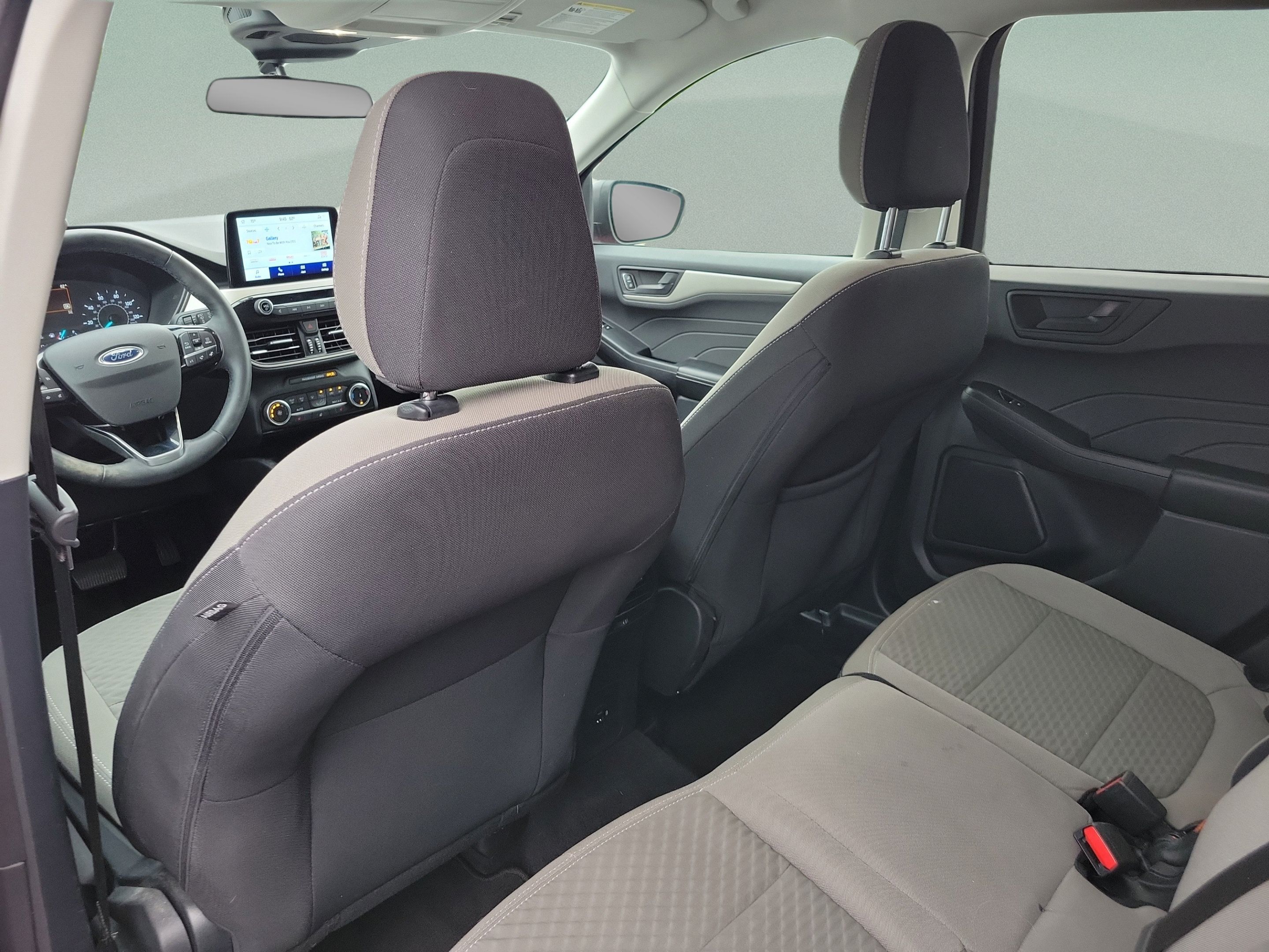 Used 2022 Ford Escape SE w/ Cold Weather Package AWD/4WD image 9