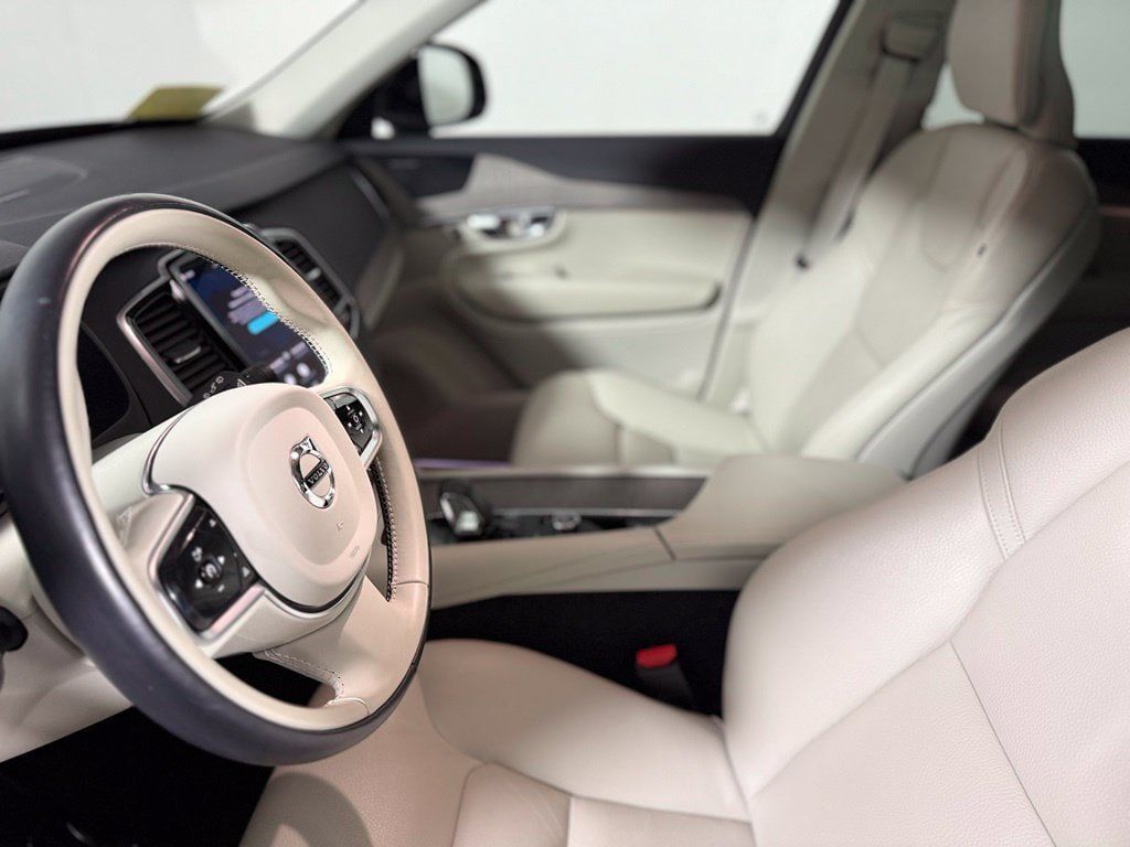 Used 2023 Volvo XC90 B6 Plus w/ Protection Package Premier AWD/4WD image 19