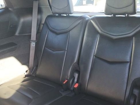 Used 2023 Cadillac XT6 Sport image 10