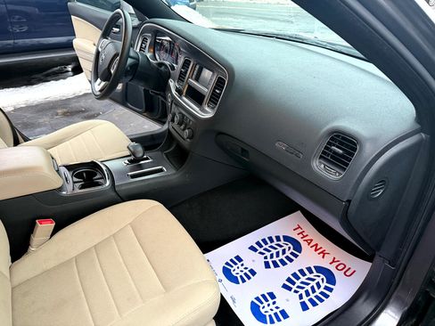 Used 2014 Dodge Charger SE image 30