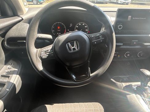 Used 2023 Honda HR-V LX image 15