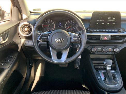 Used 2021 Kia Forte LXS FWD image 5