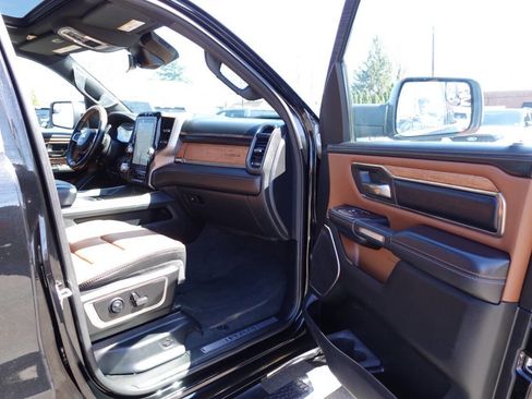 Used 2022 RAM 1500 Limited w/ Body-Colour Bumper Group AWD/4WD image 34