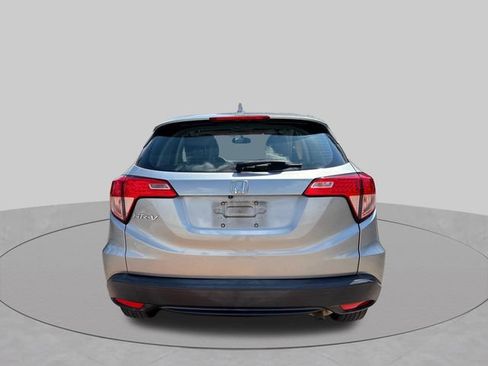 Used 2017 Honda HR-V LX image 6