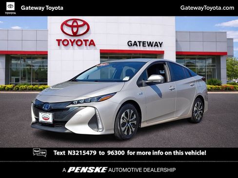 Used 2022 Toyota Prius Prime XLE FWD image 1