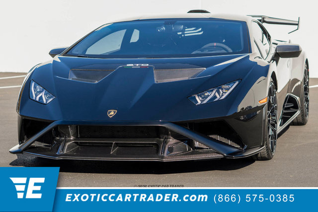 Used 2021 Lamborghini Huracan STO RWD image 1
