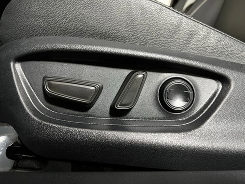 Certified 2025 Toyota Camry SE image 14