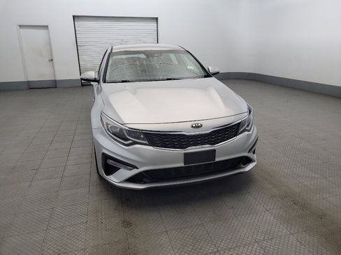 Used 2020 Kia Optima LX image 14