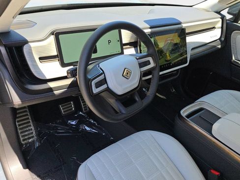 Used 2025 Rivian R1S Premium AWD/4WD image 20