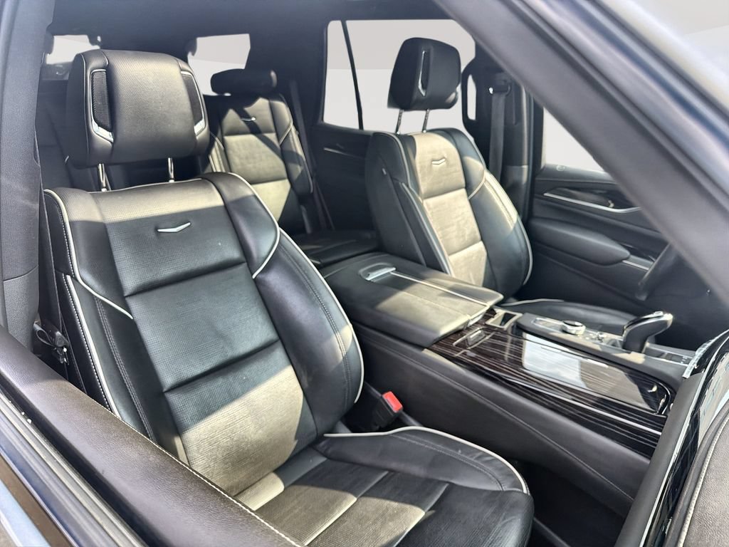 Used 2023 Cadillac Escalade Sport AWD/4WD image 27