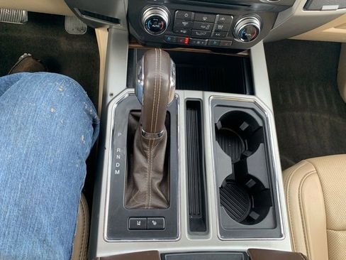 Used 2018 Ford F150 Lariat w/ Equipment Group 502A Luxury image 23