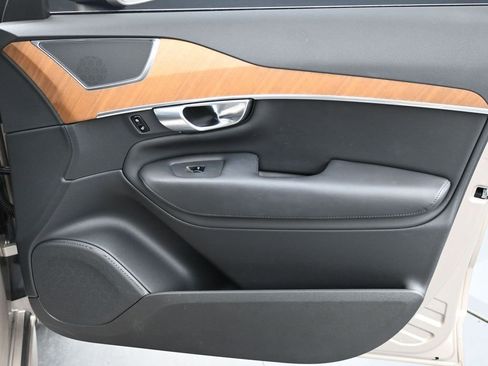 Certified 2024 Volvo XC90 B5 Plus image 14