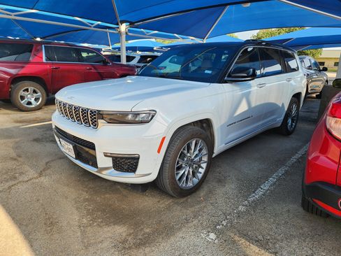 Used 2025 Jeep Grand Cherokee L Summit AWD/4WD image 2