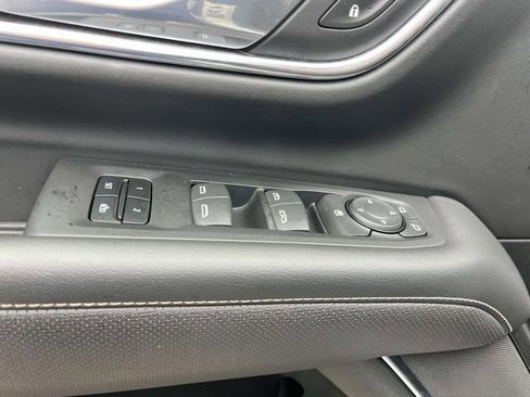 Used 2024 GMC Yukon SLT image 29