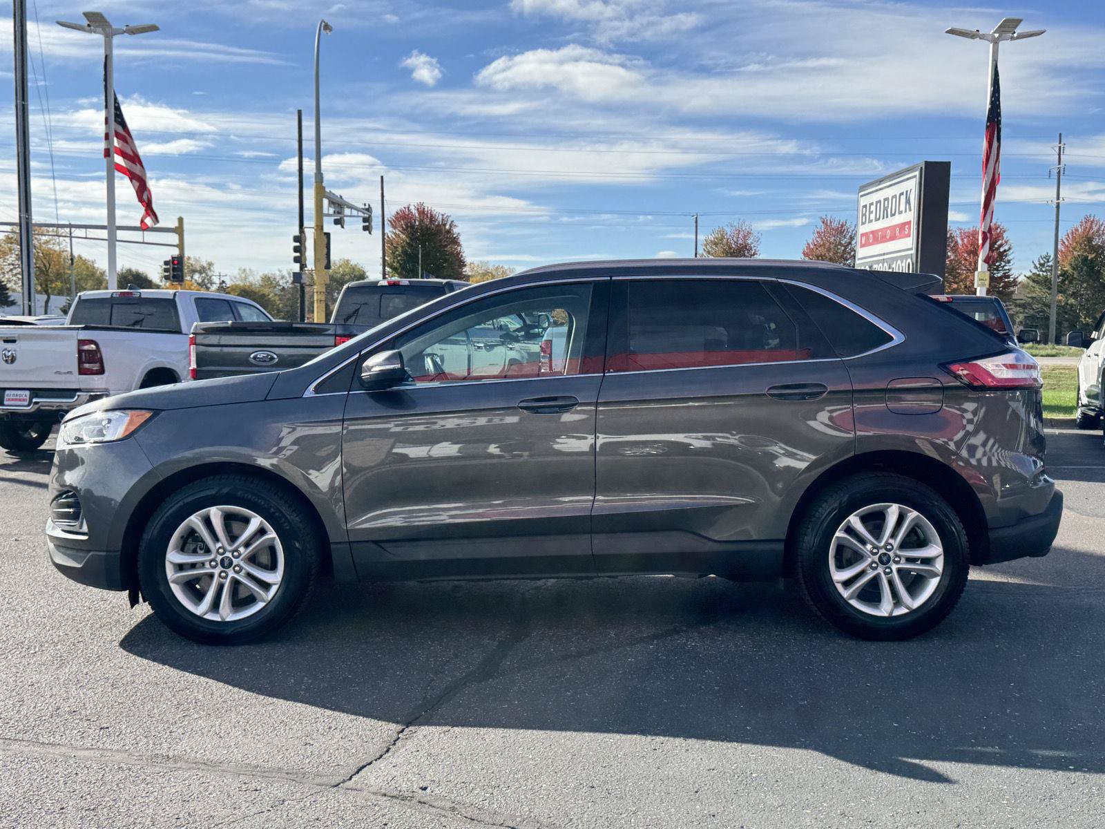 Used 2020 Ford Edge SEL w/ Convenience Package AWD/4WD image 4