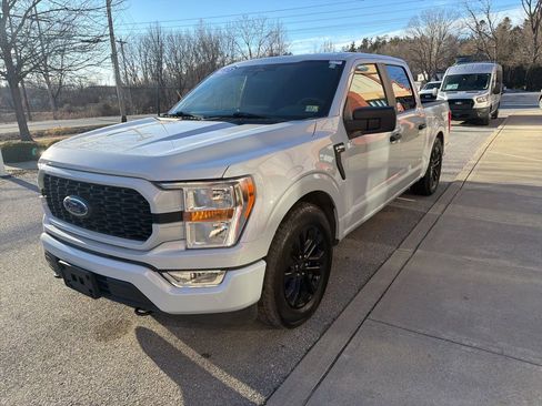 Used 2022 Ford F150 XL w/ STX Appearance Package image 3