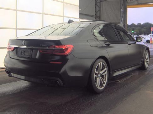 Used 2019 BMW 750i xDrive AWD/4WD image 4