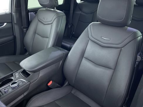 Certified 2023 Cadillac XT5 Premium Luxury image 11