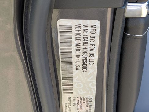 Used 2023 Jeep Grand Cherokee Overland w/ Adv Protech Group III image 43