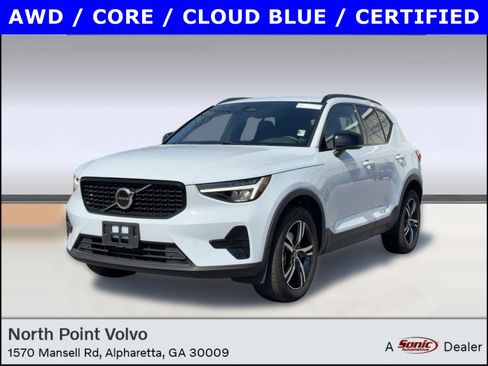 Certified 2024 Volvo XC40 B5 Core image 1